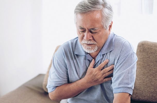 Pose d'une endoprothèse pour traiter l'anévrisme aortique Radiologie Interventionnelle CHU Dijon